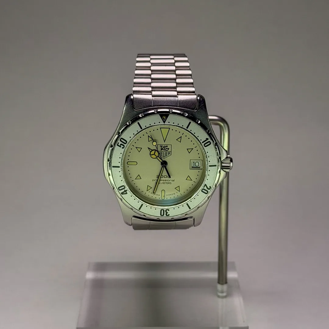 TAG Heuer Professional 2000 — foto 2