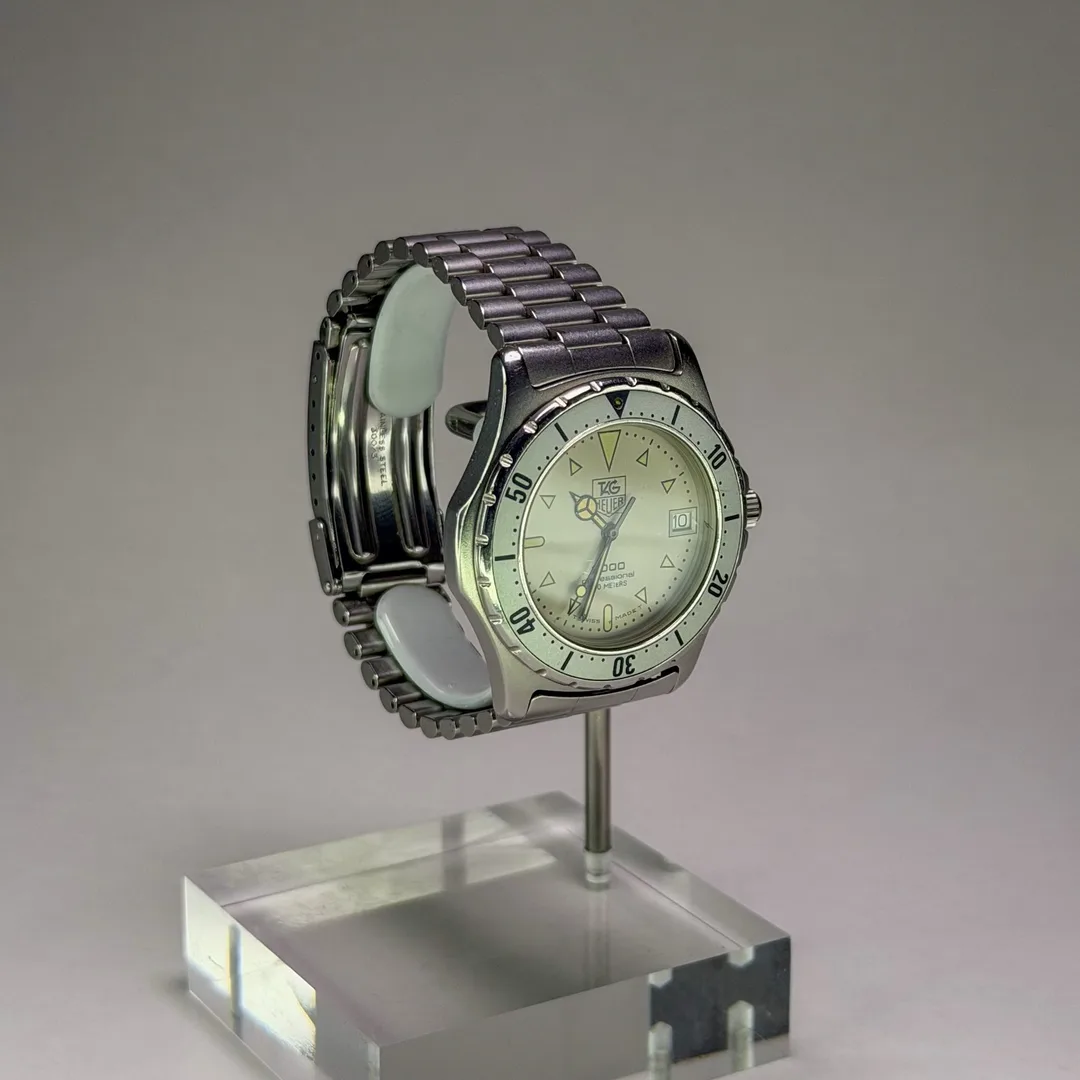 TAG Heuer Professional 2000 — foto 4