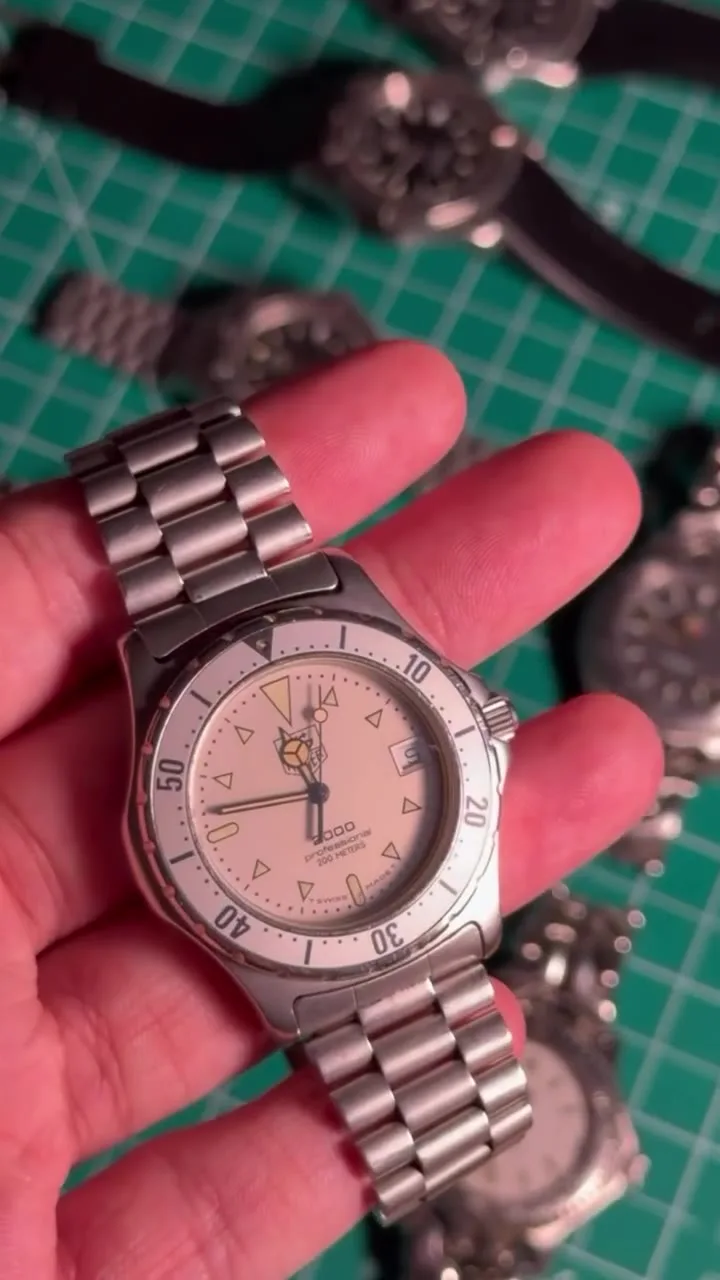 TAG Heuer Professional 2000 — vídeo 1